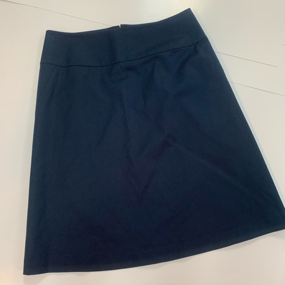 Banana Republic Dresses & Skirts - Banana Republic Navy Skirt Size 2